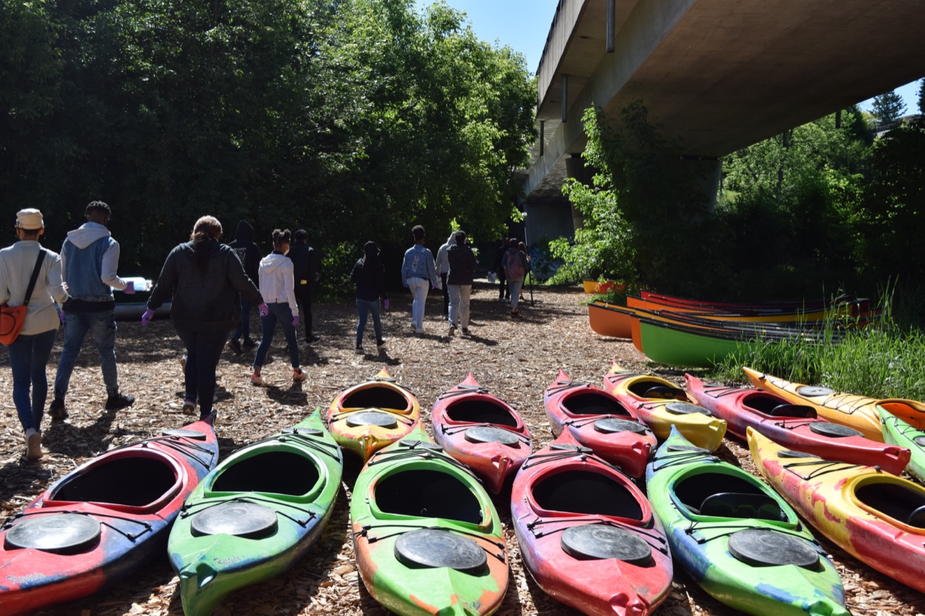 SummerUp students kayaking on the water